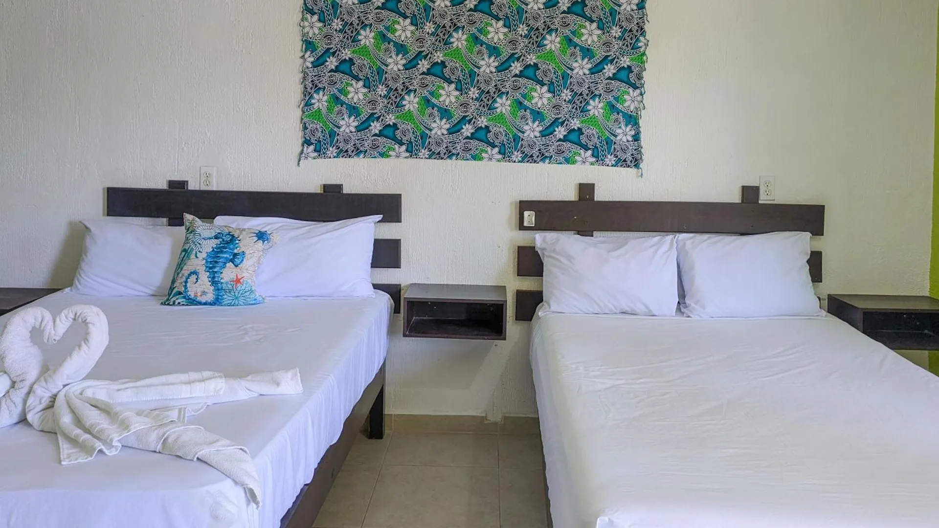A8 Beachside Bliss Family Hawaiian Themed Quad Kitchen Studio Ac Playa del Carmen Appartamento