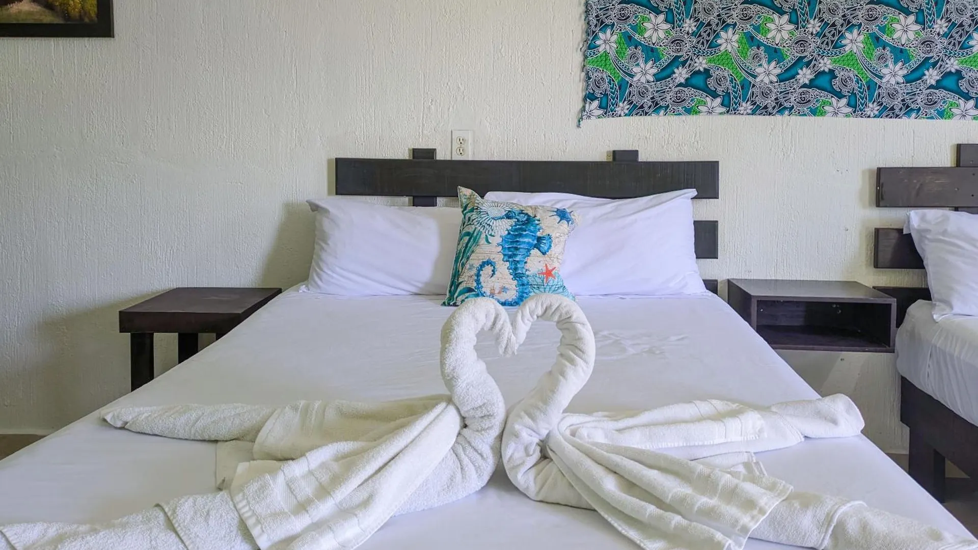 A8 Beachside Bliss Family Hawaiian Themed Quad Kitchen Studio Ac Playa del Carmen 0*,  Mexico